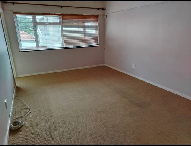 1 BEDROOM FLAT FOR SALE IN WINDERMERE